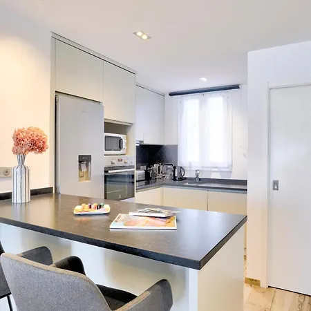 Port Tropez Superbe Au Calme Avec Parking Lägenhet Saint-Tropez