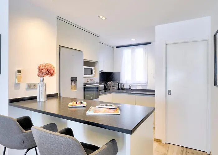 Port Tropez Superbe Au Calme Avec Parking Apartment Saint-Tropez