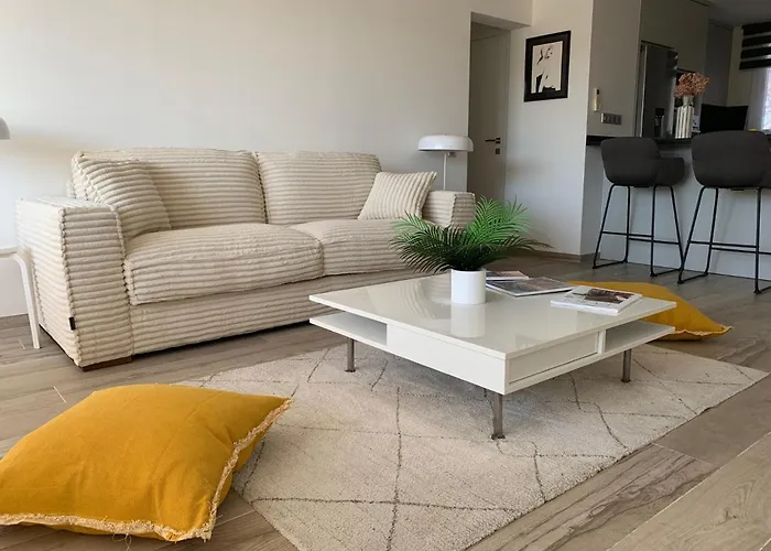 Port Tropez Superbe Au Calme Avec Parking